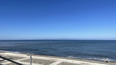 sea ​​blue sky